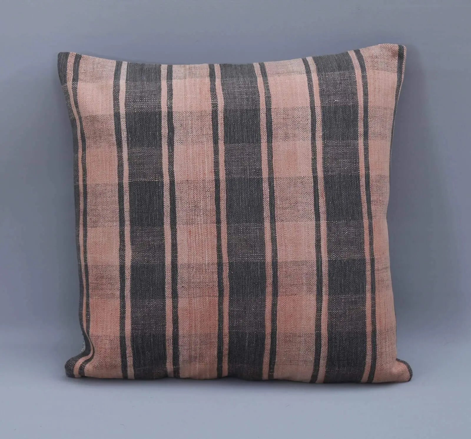 RC 27258 1 PINK PILLOWS